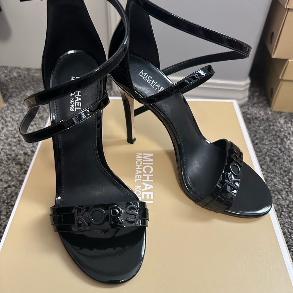 Michael Kors Glossy Black Heels